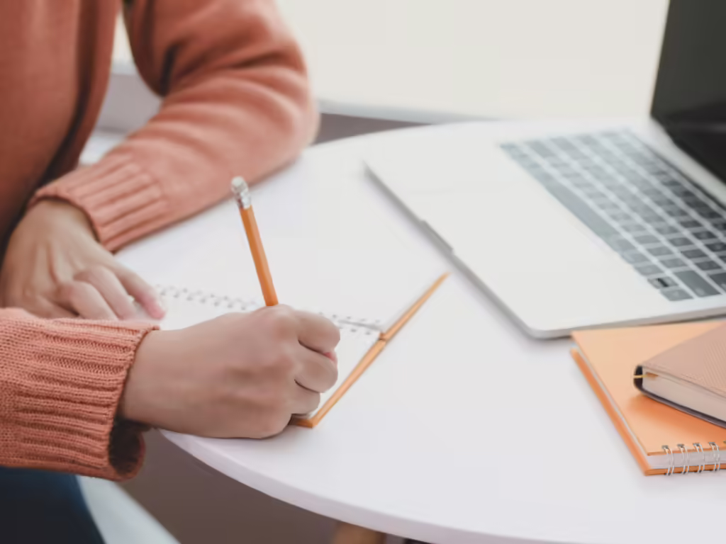 Best Grant Management Software for Nonprofits: 10 Solutions + Buyer’s Guide (2025)